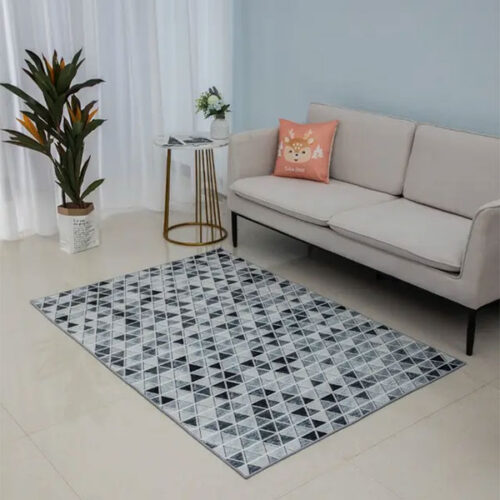 Modern Geometric Triangle Design Rug